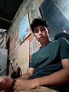 Andres123cv online show from November 16, 2025, 11:32 pm