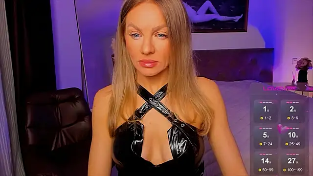 Snapshot of Oliva_Candy chatting on February 26, 2026, 11:26 pm Oliva Candy online show from February 26, 2026, 11:26 pm