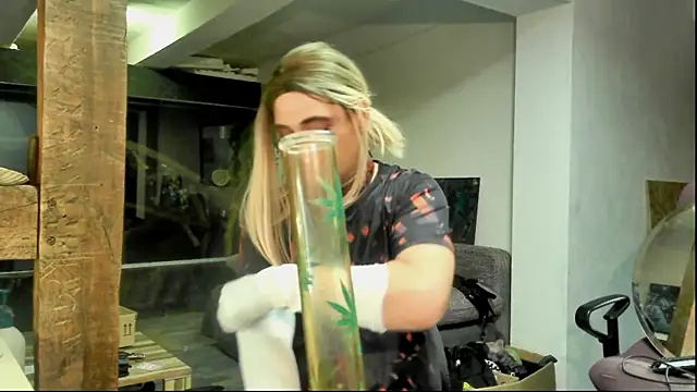 DYasmin69 online show from September 21, 2025, 5:09 am