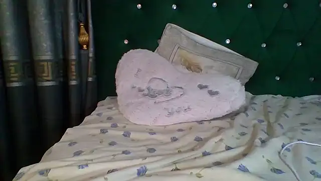 LeydiLi online show from March 19, 2025, 10:20 pm