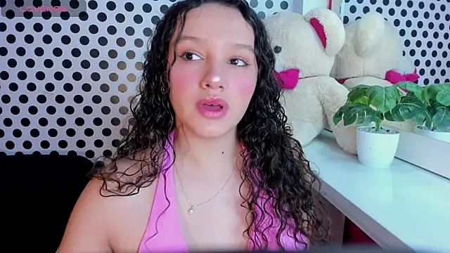 LucyLovelyy online show from January 20, 2025, 7:35 pm