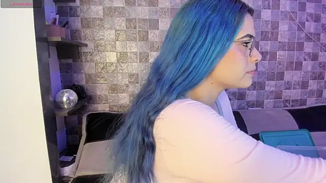 Sophia cyrus11 online show from April 5, 2026, 4:59 pm