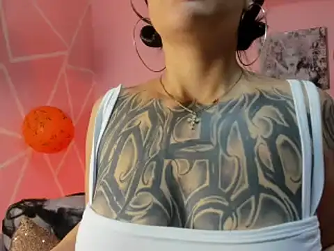 paris noa online show from October 22, 2025, 7:35 pm