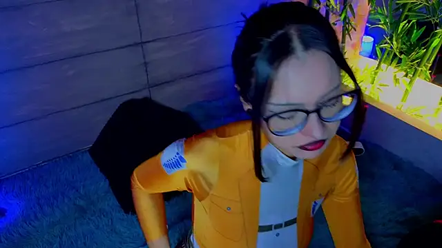 Abbydreams  online show from November 22, 2025, 7:46 pm