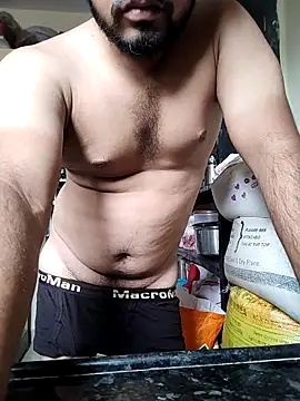 hot punekar online show from October 15, 2025, 3:28 am