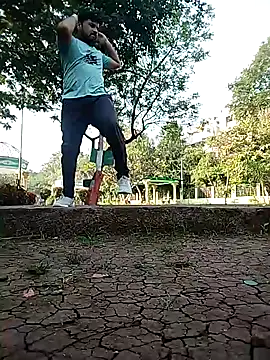 hot punekar online show from November 10, 2025, 3:05 am