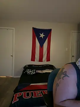 cloudy couple444 online show from February 5, 2025, 8:43 am