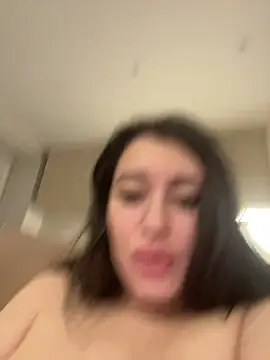AndreaMood online show from January 4, 2025, 2:14 am