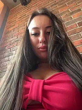 AndreaMood online show from January 5, 2025, 7:38 am