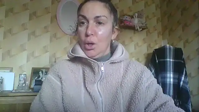 Snapshot of BELLAMORGANE1 chatting on December 29, 2024, 12:45 pm BELLAMORGANE1 online show from December 29, 2024, 12:45 pm