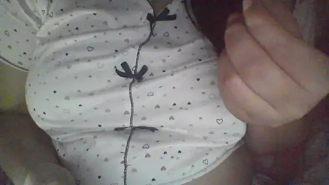 eriroyr online show from March 5, 2025, 7:17 pm