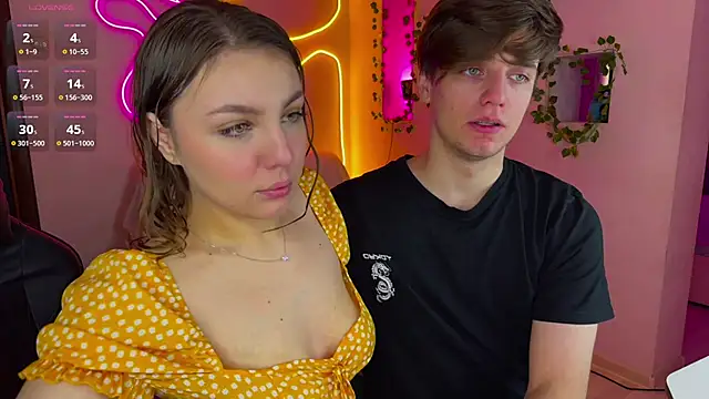 RobertAndLinela online show from March 7, 2025, 10:45 am