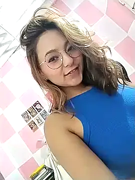 Paulina mosh online show from February 15, 2025, 5:50 pm