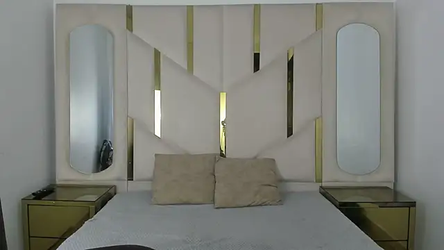 IsabellRodriguez18 online show from September 18, 2025, 2:57 am