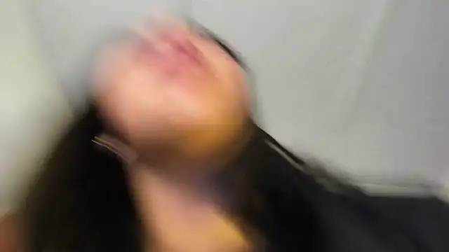 IsabellRodriguez18 online show from February 19, 2026, 3:57 am