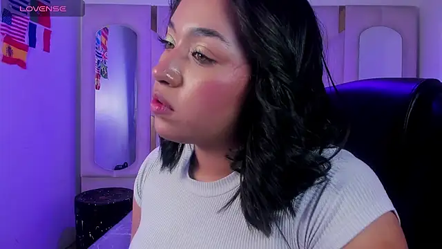 Snapshot of IsabellRodriguez18 chatting on June 26, 2026, 4:28 am IsabellRodriguez18 online show from June 26, 2026, 4:28 am