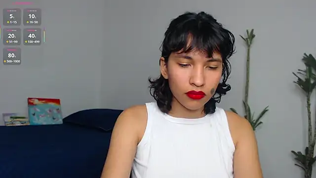 Snapshot of mari_heart chatting on January 24, 2025, 11:23 pm mari heart online show from January 24, 2025, 11:23 pm