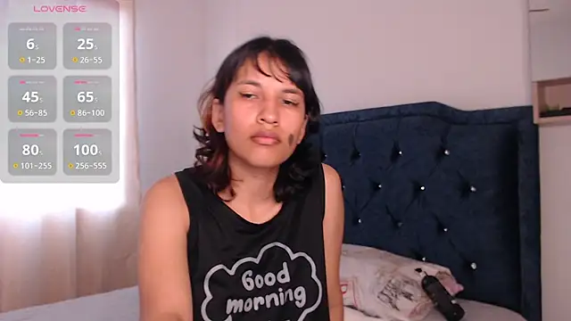 Snapshot of mari_heart chatting on March 8, 2025, 10:45 pm mari heart online show from March 8, 2025, 10:45 pm