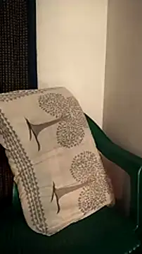 Aish29xh online show from February 2, 2025, 5:04 pm