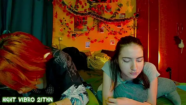 TrickyKitsune online show from November 30, 2025, 4:55 pm