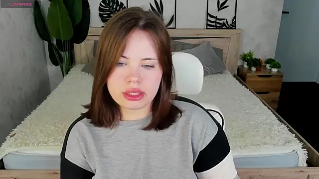 EricaElliott online show from April 23, 2026, 9:19 am