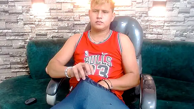 Warning Boy online show from December 27, 2024, 5:09 am