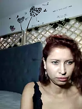 Mia WAll online show from January 12, 2025, 9:08 am