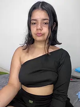 pretty angela1 online show from February 4, 2025, 4:37 am