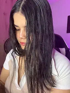 pretty angela1 online show from October 6, 2025, 11:57 pm