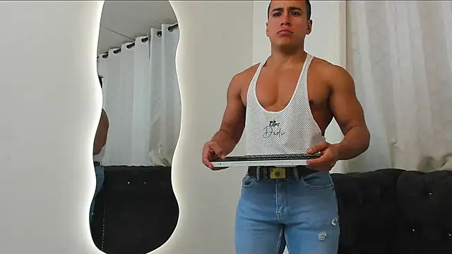 Snapshot of nicklause_froid chatting on February 22, 2025, 12:19 pm nicklause froid online show from February 22, 2025, 12:19 pm