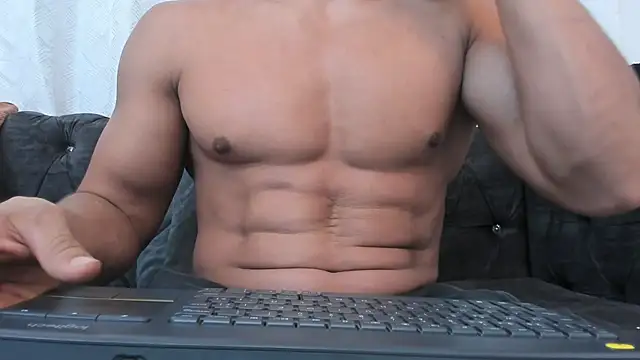 Snapshot of nicklause_froid chatting on March 9, 2025, 10:19 pm nicklause froid online show from March 9, 2025, 10:19 pm