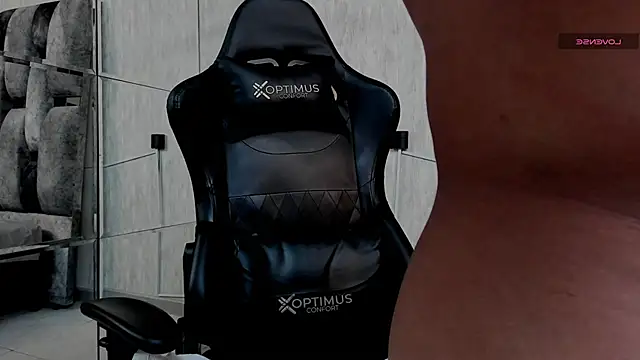 Snapshot of nicklause_froid chatting on March 19, 2025, 2:16 am nicklause froid online show from March 19, 2025, 2:16 am