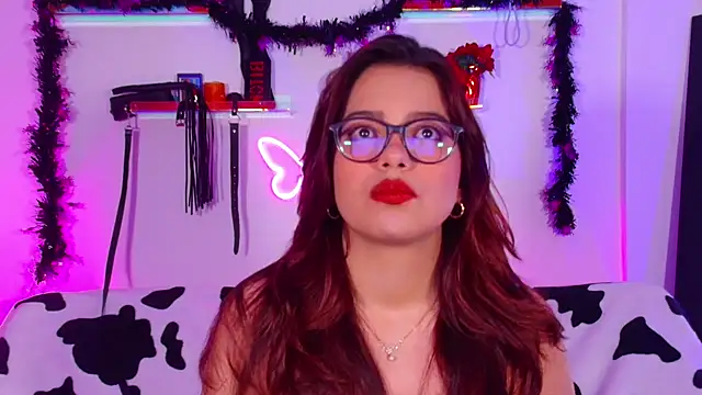 EmiF26 online show from October 15, 2025, 1:28 am