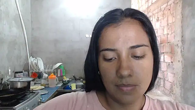Snapshot of Coral0403 chatting on February 18, 2025, 6:26 pm Coral0403 online show from February 18, 2025, 6:26 pm