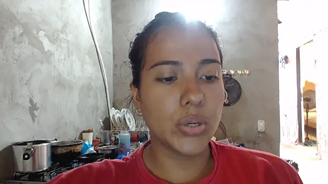 Snapshot of Coral0403 chatting on February 24, 2025, 6:15 pm Coral0403 online show from February 24, 2025, 6:15 pm