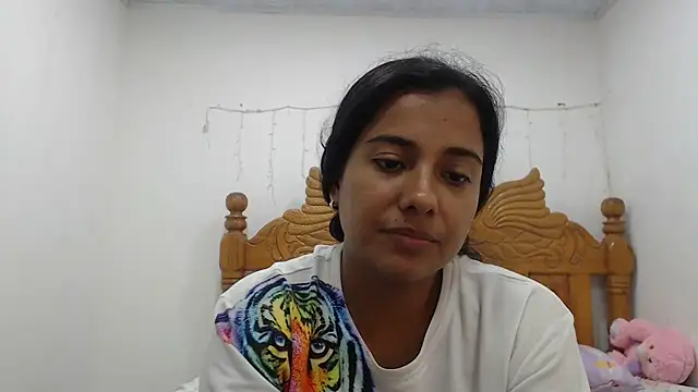 Snapshot of Coral0403 chatting on March 18, 2025, 2:15 am Coral0403 online show from March 18, 2025, 2:15 am