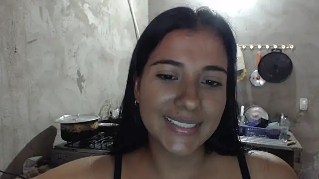 Snapshot of Coral0403 chatting on March 21, 2025, 10:39 pm Coral0403 online show from March 21, 2025, 10:39 pm