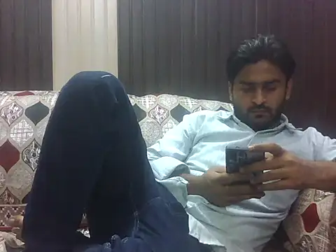 indihotguy online show from October 29, 2025, 1:13 pm