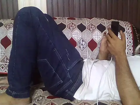 Snapshot of indihotguy chatting on May 26, 2026, 3:08 pm indihotguy online show from May 26, 2026, 3:08 pm