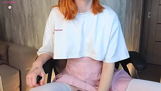 OhYumiYes online show from September 11, 2025, 9:37 pm