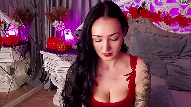 Snapshot of KimKhallifa chatting on October 29, 2025, 4:59 am KimKhallifa online show from October 29, 2025, 4:59 am