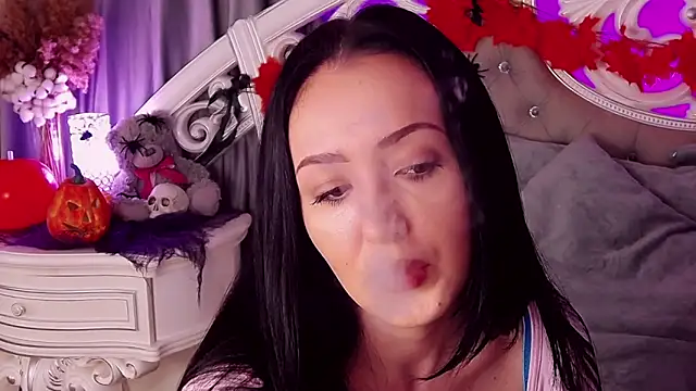 Snapshot of KimKhallifa chatting on November 1, 2025, 5:09 am KimKhallifa online show from November 1, 2025, 5:09 am