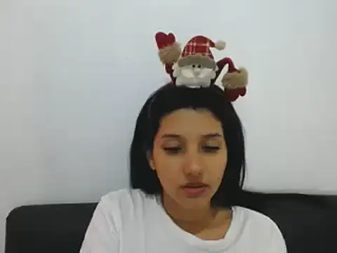 Snapshot of emmariders2 chatting on December 29, 2024, 5:12 pm emmariders2 online show from December 29, 2024, 5:12 pm