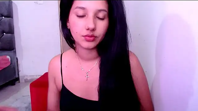 Snapshot of emmariders2 chatting on February 11, 2025, 2:13 pm emmariders2 online show from February 11, 2025, 2:13 pm