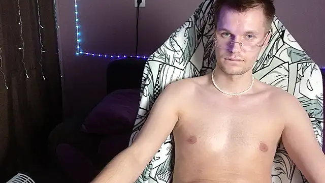 Leonnextdoor online show from December 28, 2024, 6:29 pm