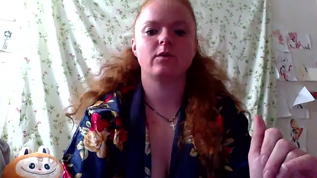 Snapshot of Rae_Jeannie chatting on June 11, 2026, 7:06 am Rae Jeannie online show from June 11, 2026, 7:06 am
