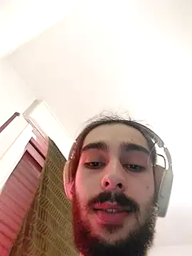 Levi Latino online show from February 15, 2025, 2:26 am