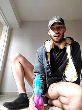 Levi Latino online show from October 25, 2025, 10:23 am