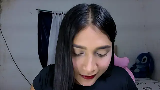 Miss noah18 online show from September 9, 2025, 8:19 pm