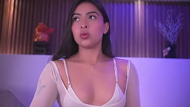 Camila dupont online show from February 6, 2026, 3:44 am